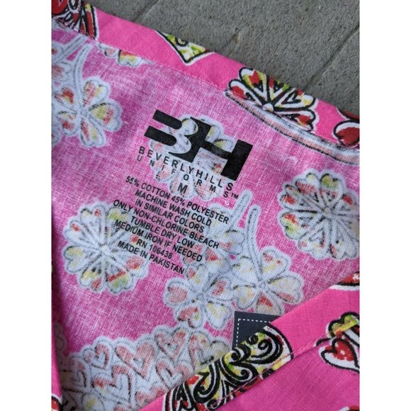 Beverly Hill Uniform Scrub Top med New Nursing Medical Pink Paisley  V Neck - Picture 2 of 4